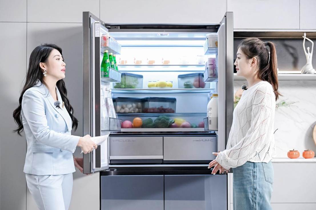 三月发布 搭载AI真空磁场保鲜技术爱游戏最新海信璀璨606U7冰箱(图2)